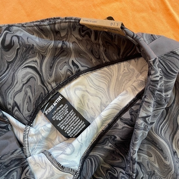 Pink Victoria’s Secret biker shorts and bling t-shirt - Picture 3 of 6